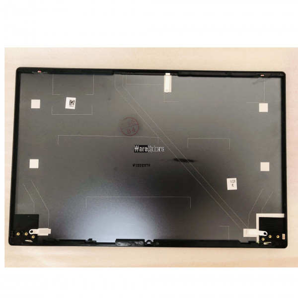 Cover Posteriore LCD E Ghiera Anteriore Per MSI Prestige 15 (P15, MS-16S3, MS-16S6) 15.6"